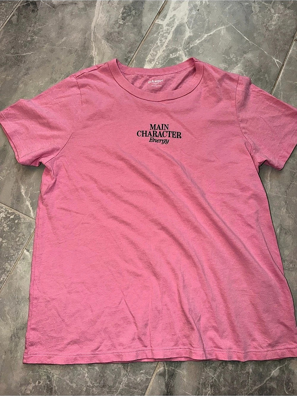 Old Navy Main Character Tee Graphic Tee Pink Size Small